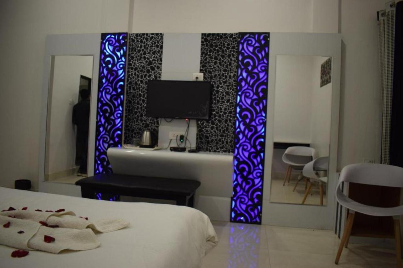 Hotel The Hills, Ambikapur ภายนอก รูปภาพ